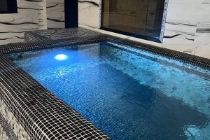 هزینه ساخت استخر سرپوشیده در سال ۱۴۰۵-2